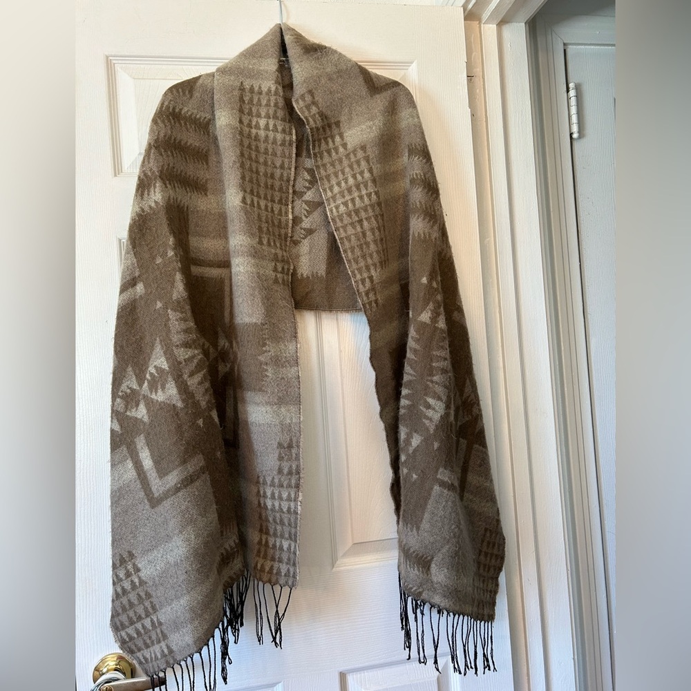 Motivi scarf brown Italian Southwestern fringe - Picture 9 of 9
